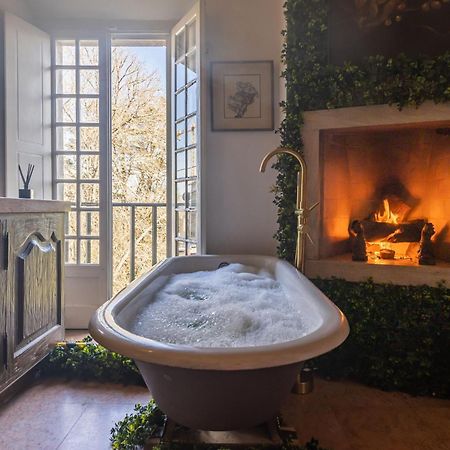Sintra Wow - Unique Double Smart Room In 17Th Century Palace! Hot Tub, Snooker, Bbq, Ps5, Sauna, Gym Екстериор снимка