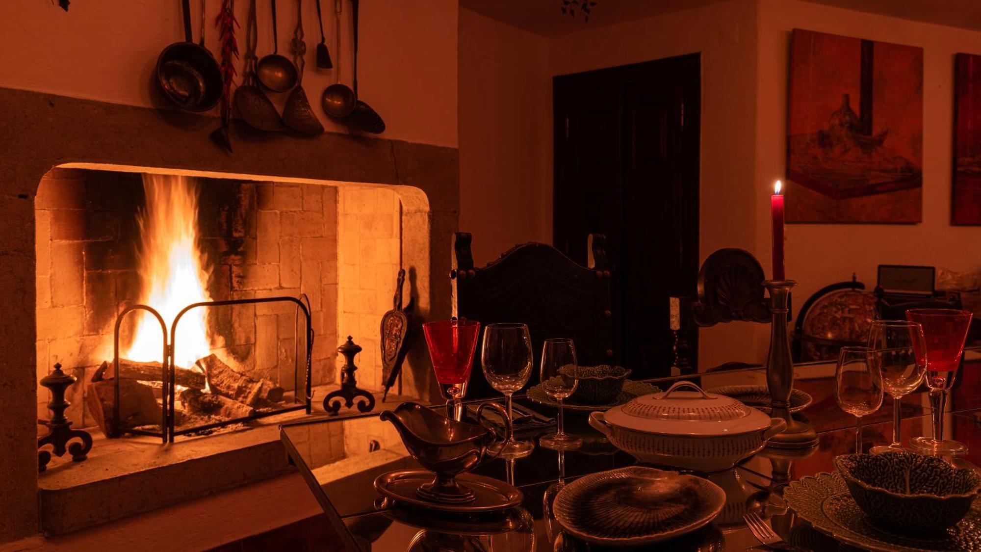 Sintra Wow - Unique Double Smart Room In 17Th Century Palace! Hot Tub, Snooker, Bbq, Ps5, Sauna, Gym Екстериор снимка