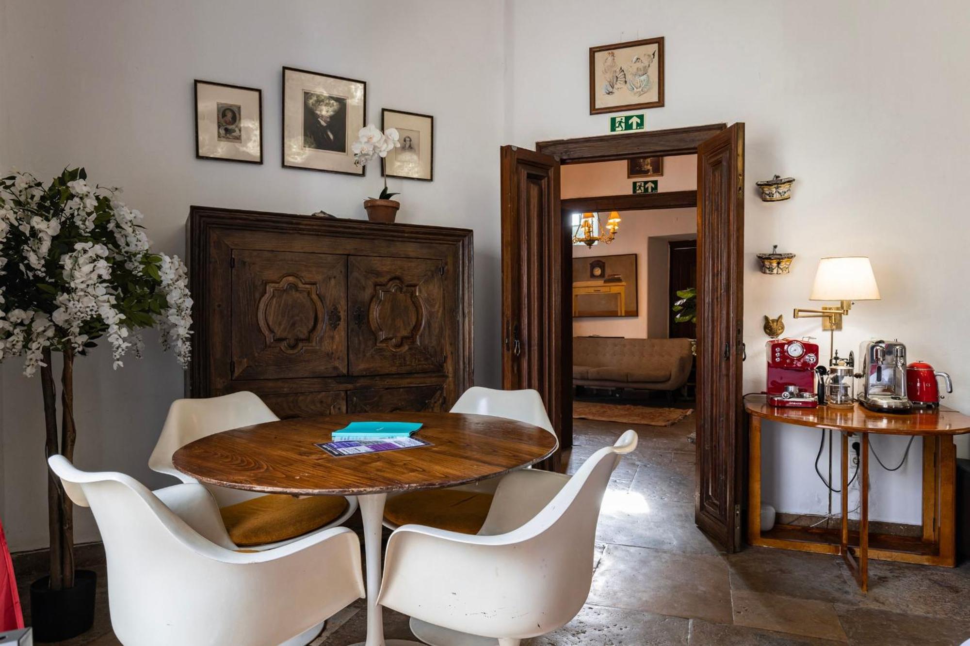 Sintra Wow - Unique Double Smart Room In 17Th Century Palace! Hot Tub, Snooker, Bbq, Ps5, Sauna, Gym Екстериор снимка